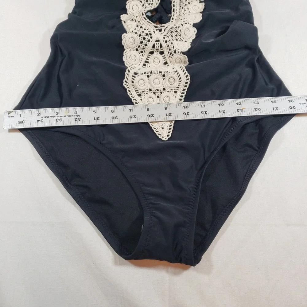Kona Sol Womens Crochet Lace V-Neck One Piece‎ Swimsuit Size M Black